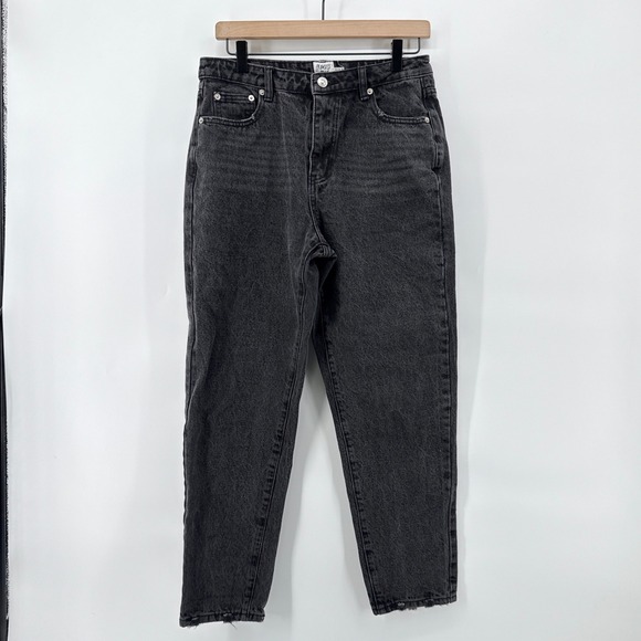 Princess Polly Denim Zaiden Black Wash Mom Jeans High Rise Distressed Hem Size 8 - Picture 2 of 10